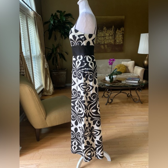 White House Black Market Evening Gown - Picture 2 of 11